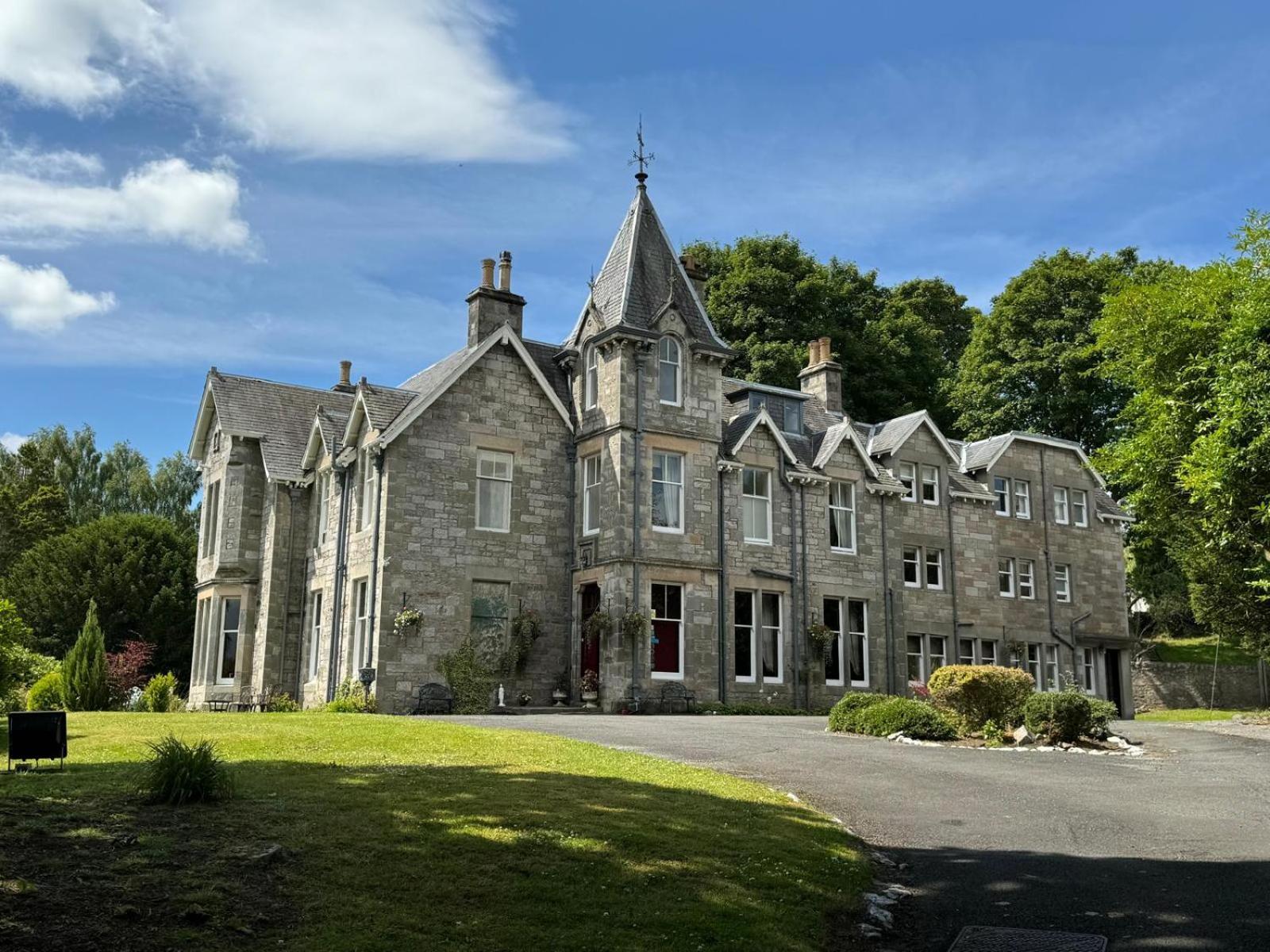 Wellwood Manor Hotel Pitlochry Bagian luar foto
